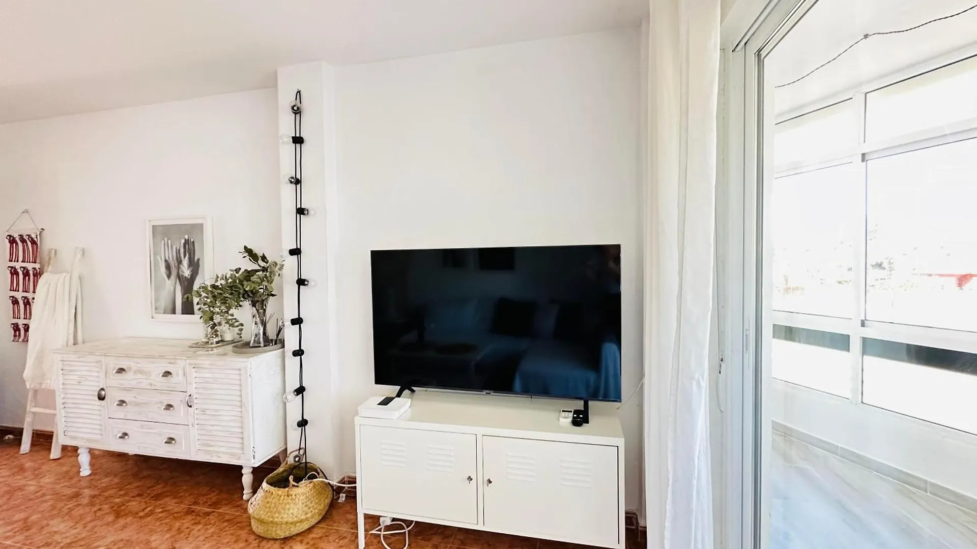 Charming & Cosy Beach Apartment Torremolinos Spain