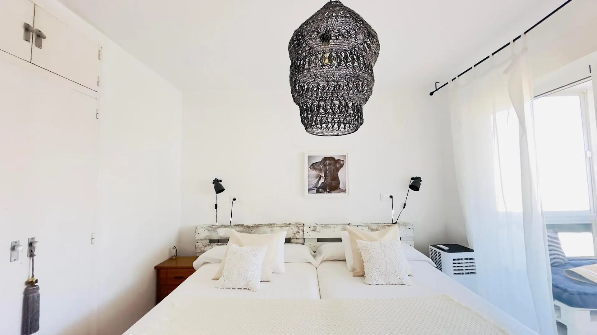 Charming & Cosy Beach Apartment 托雷莫利诺斯